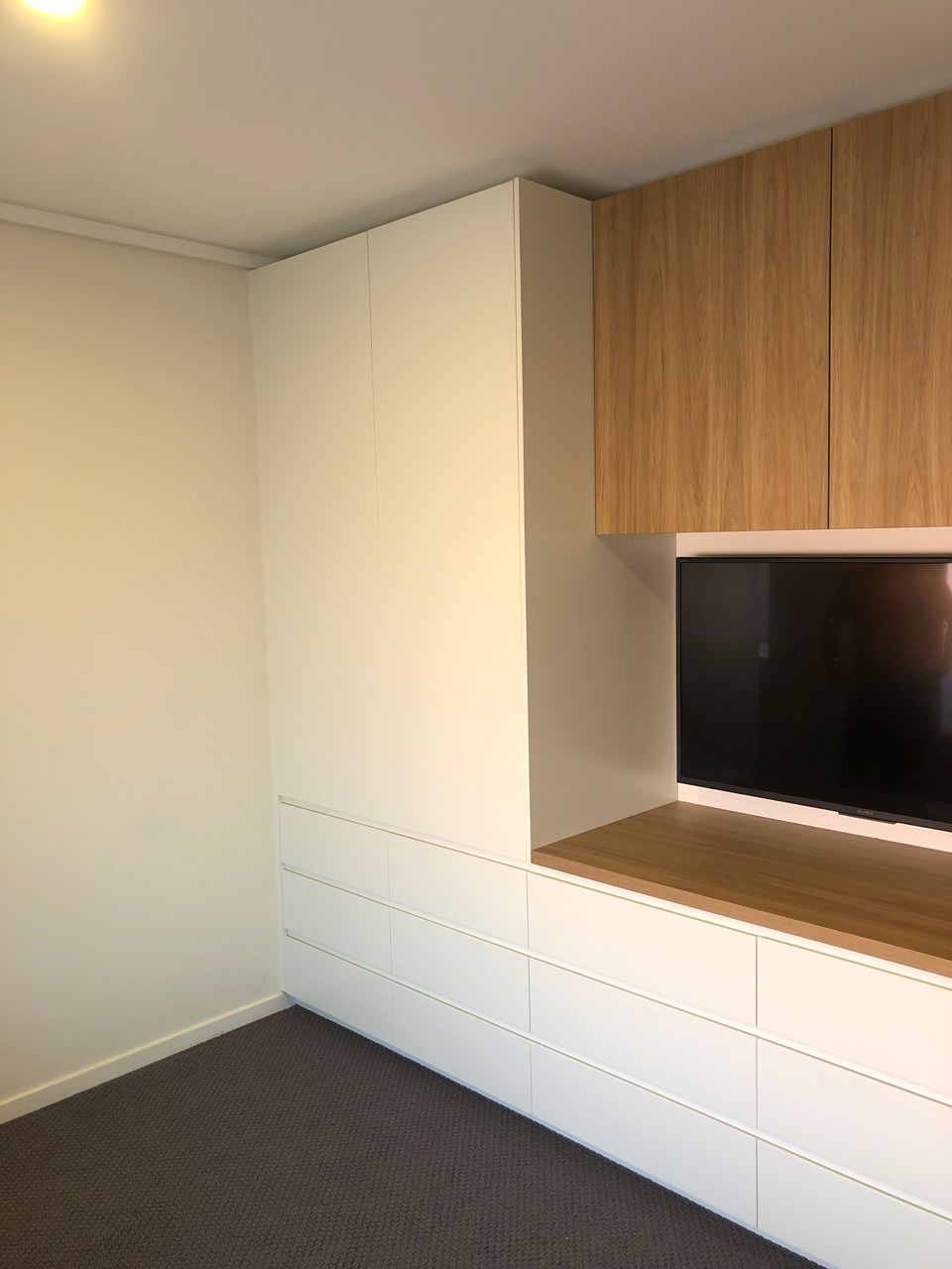 Kingsford - Bedroom Cupboard and Desk