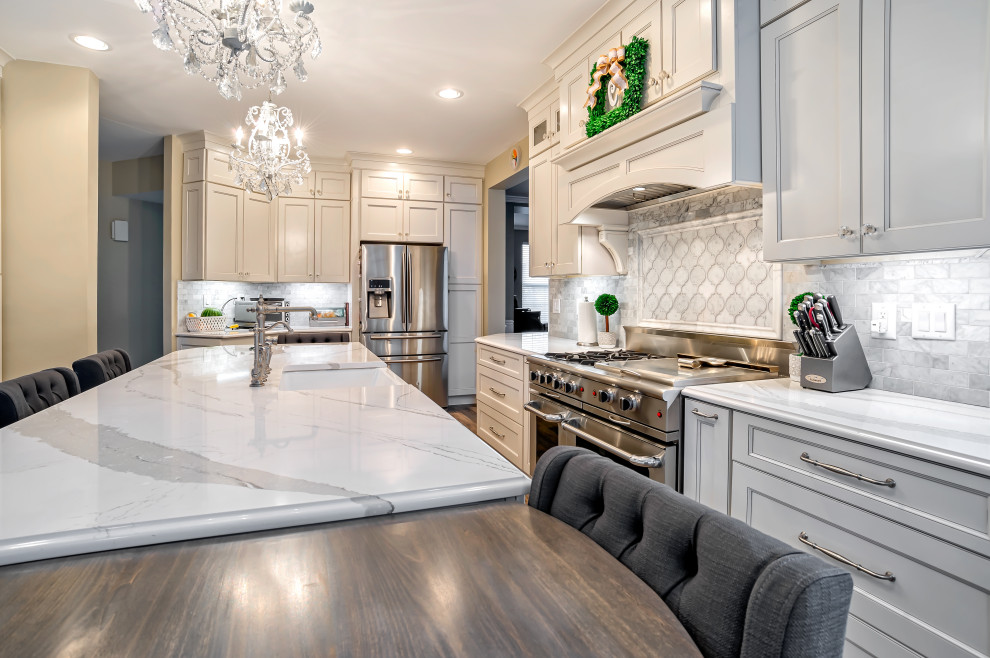 Inspiration for a transitional kitchen remodel in Philadelphia
