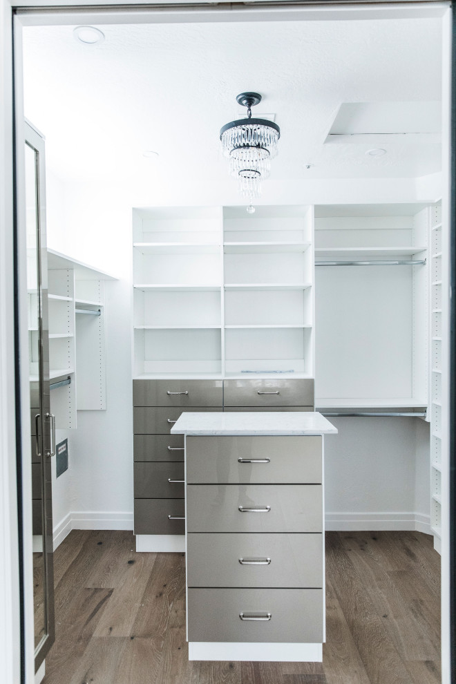 Transitional closet photo in Phoenix