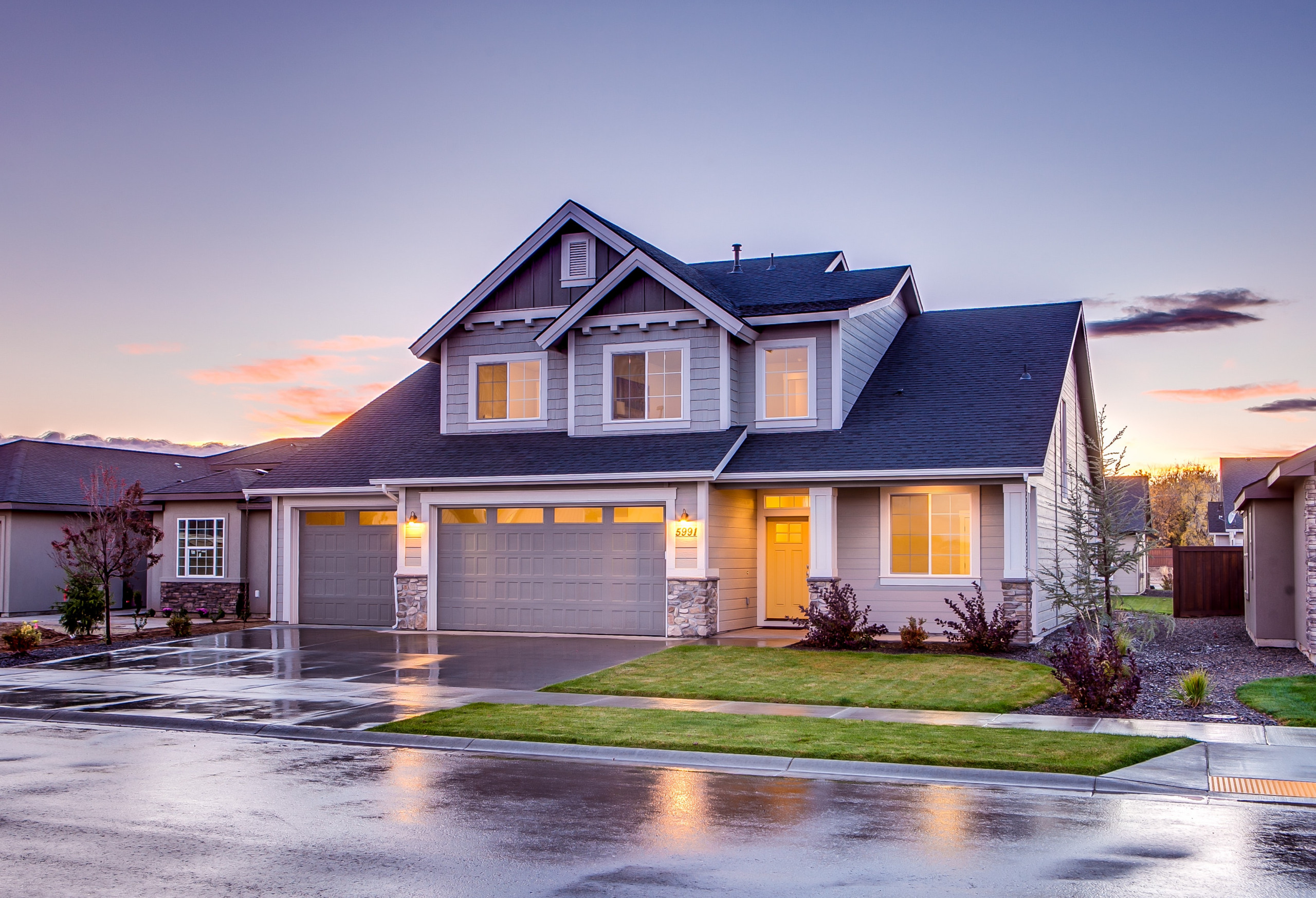Roof + Siding + Paint - Friendswood