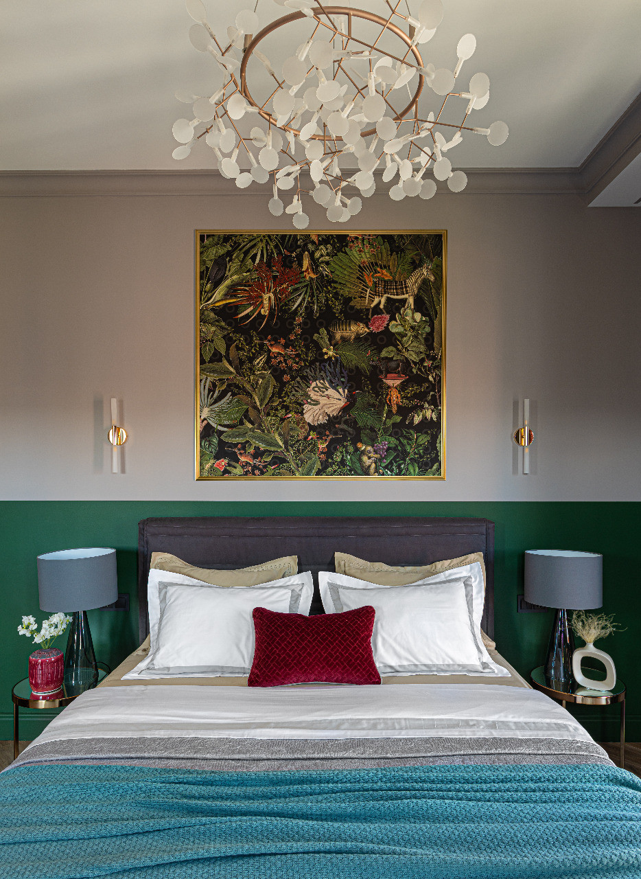 Интерьер квартиры в сочных оттенках с текстилем от Pierre Frey