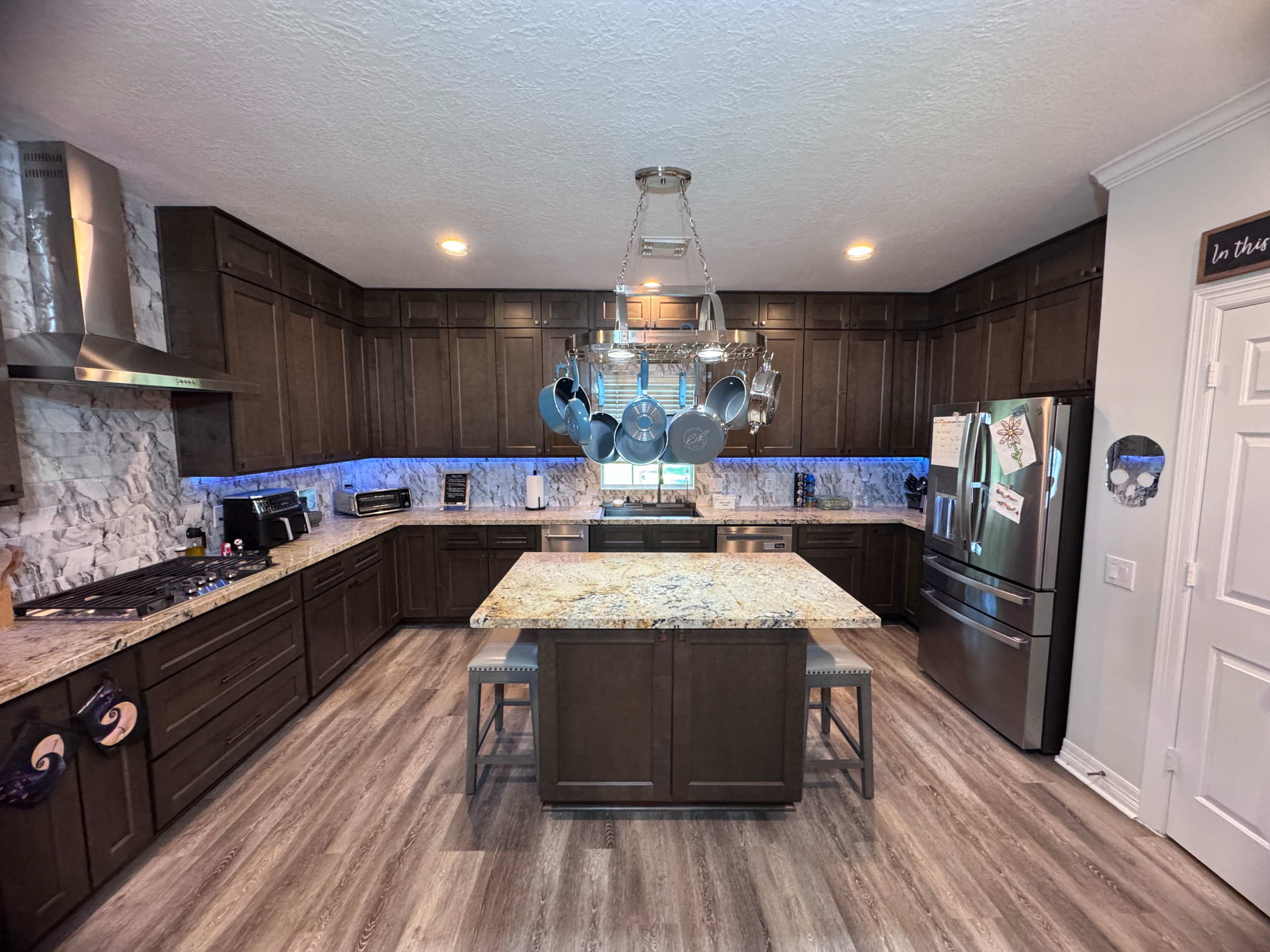 Contemporary KItchen Remodeling in Tomaball