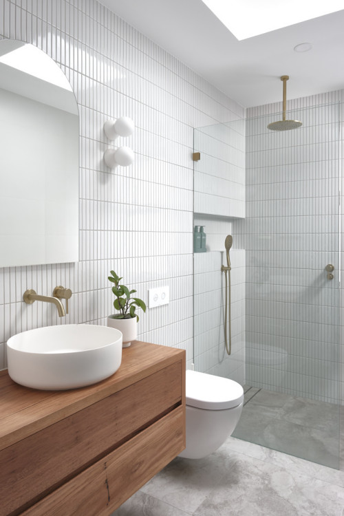 Scandinavian Serenity: White Shower Tile Ideas with Niche Accents for Your Bathroom