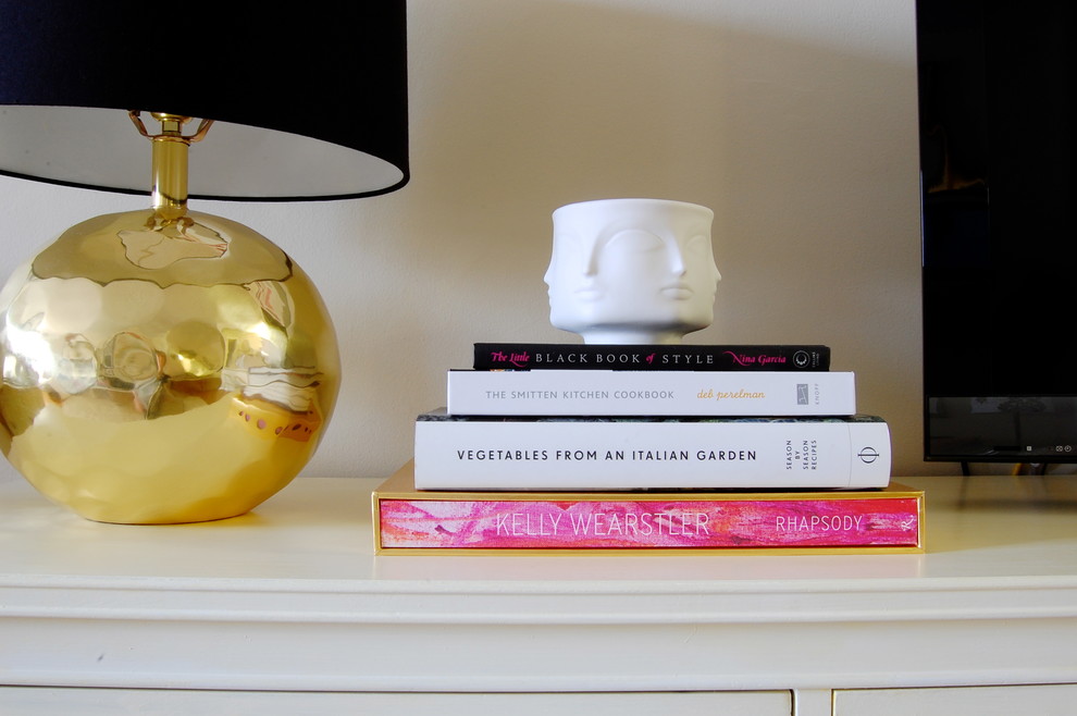 Eclectic home design photo in New York