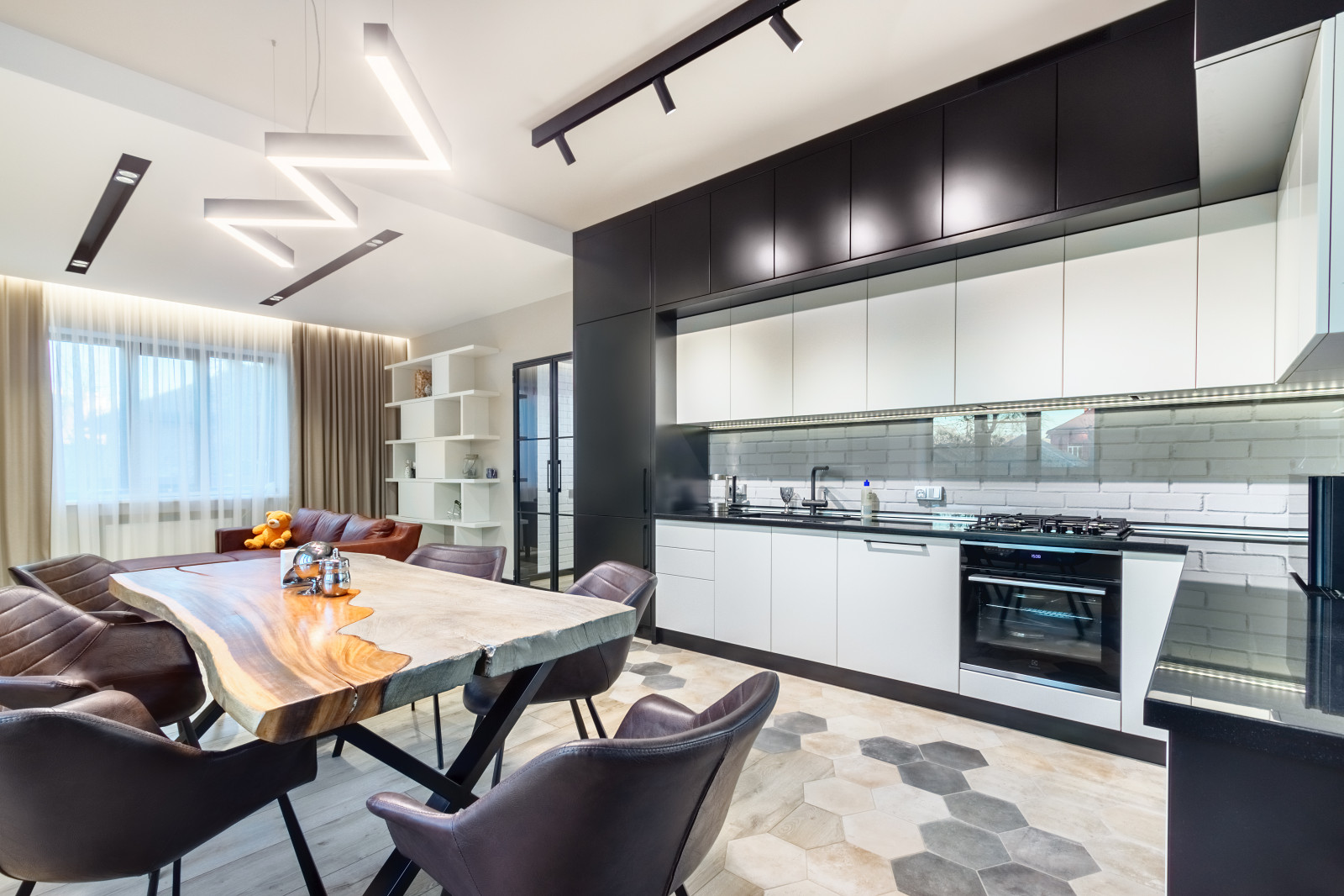 Дизайн интерьеров частного жилого дома