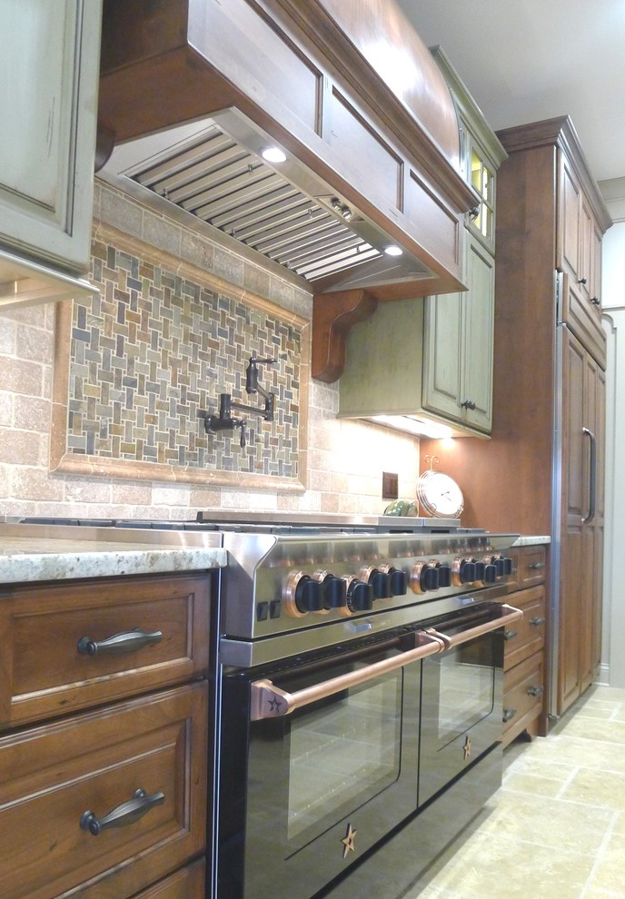 Example of a mountain style kitchen design in Cincinnati