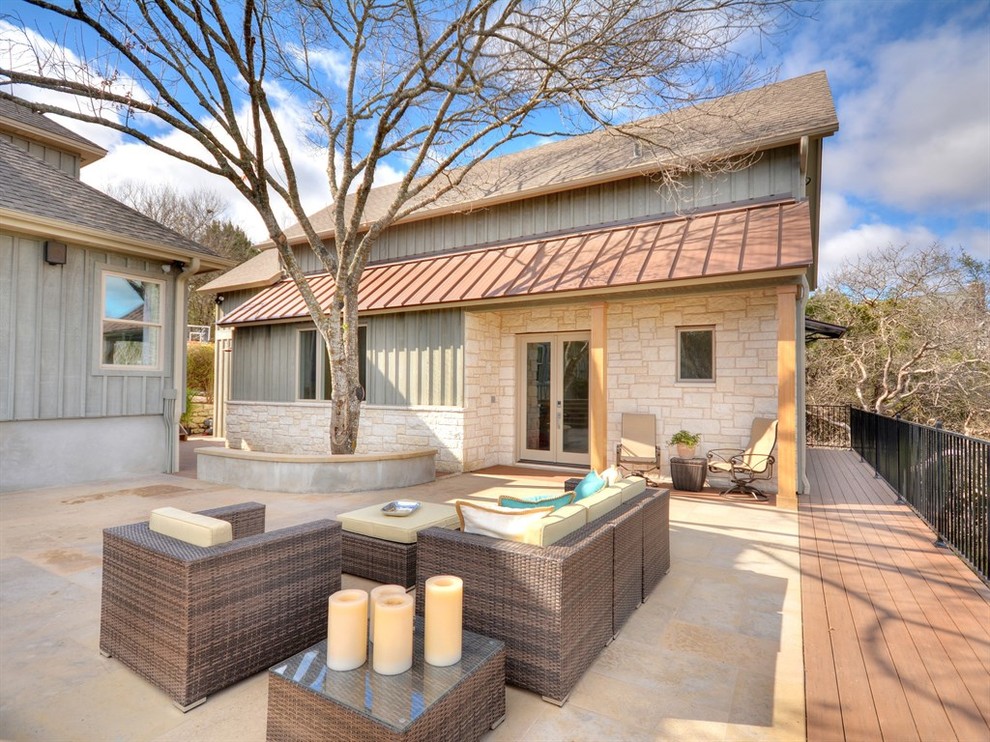 Inspiration for a transitional home design remodel in Austin