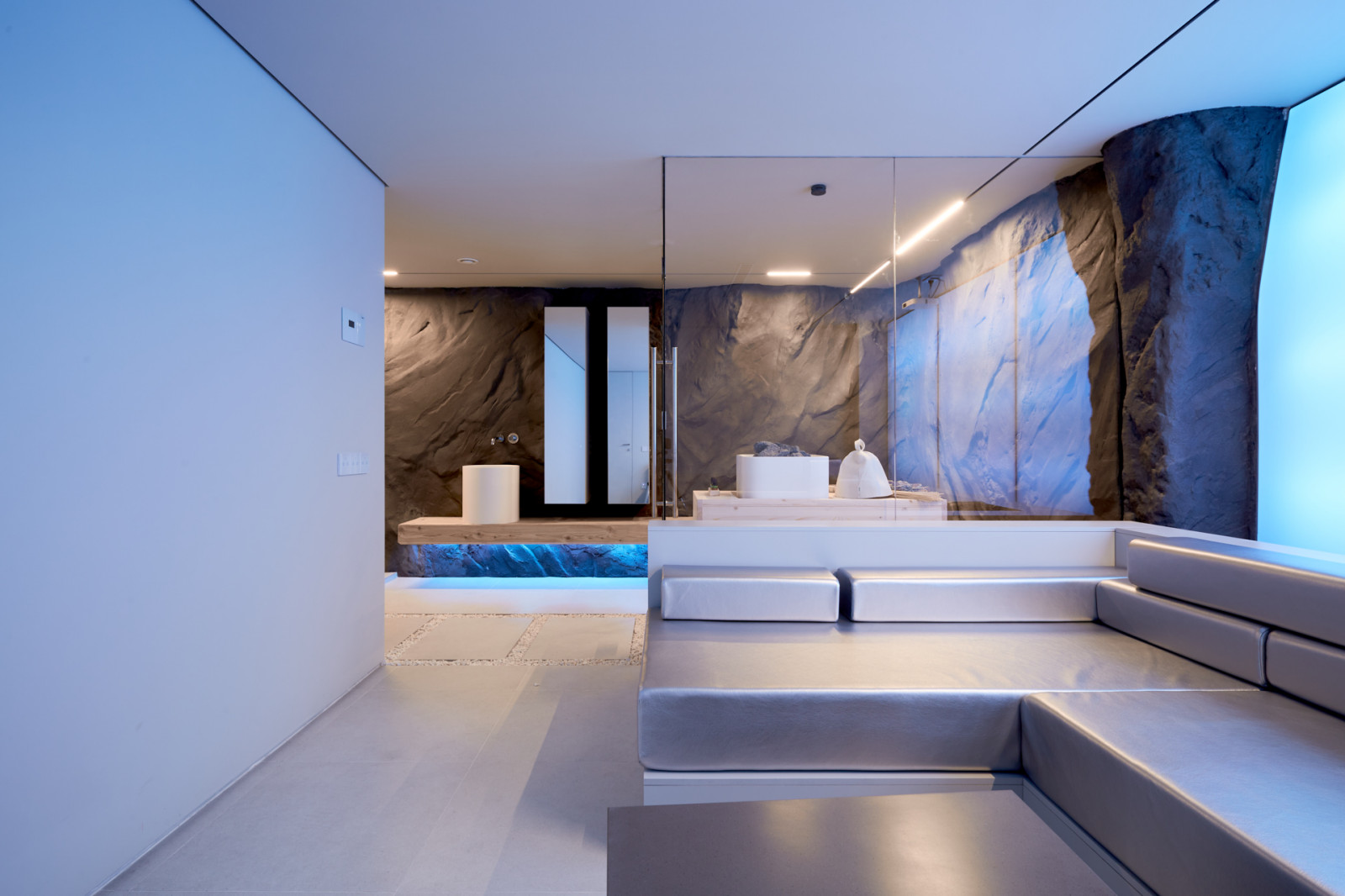 Сауна, молнии и норвежские скалы