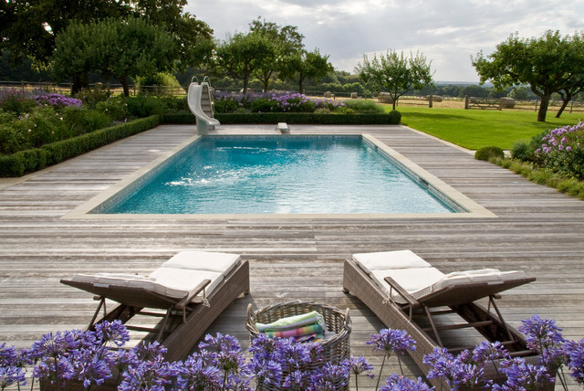Surrey Serene klassisch-pools