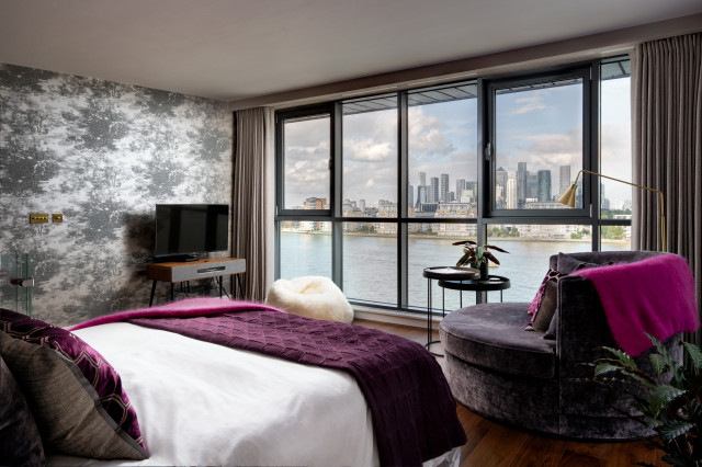 Waterfront Downsizing contemporary-sovrum