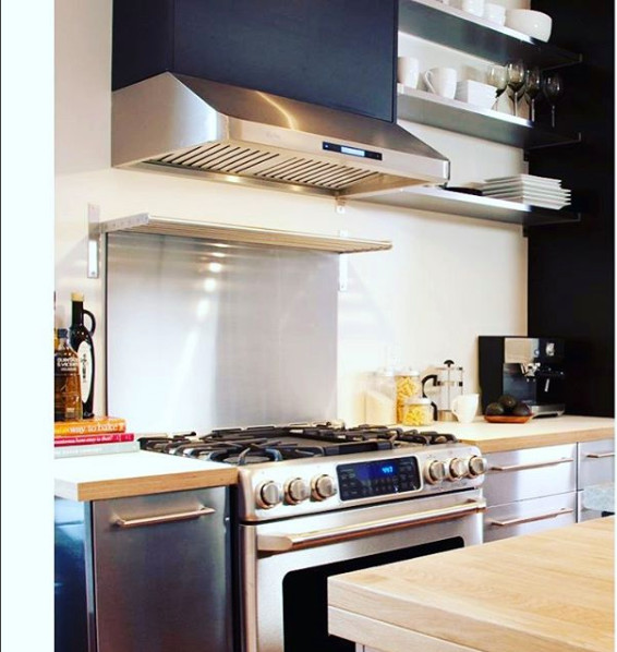 Inspiration for a transitional kitchen remodel in Boston