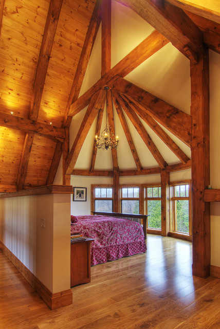Timberframe Master Bedroom klassisch-schlafzimmer