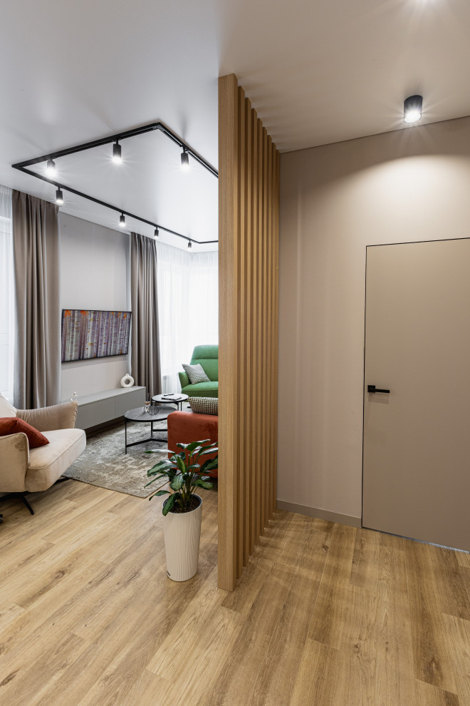 Двухкомнатная квартира в современном стиле с яркими акцентами