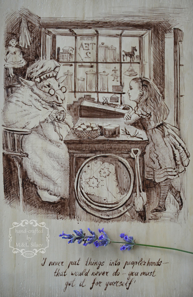 Рисунки в авторской технике на дубовой доске. "Алиса в зазеркалье", сюжеты Д. Тэ