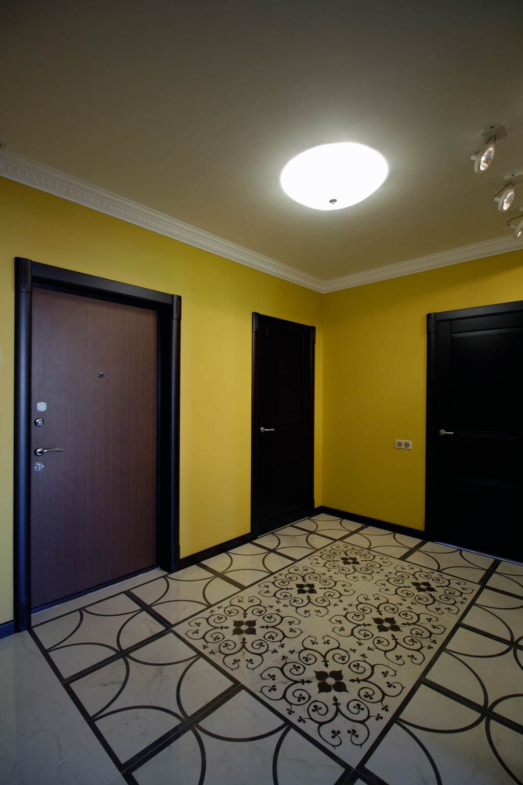 Квартира для молодей девушки