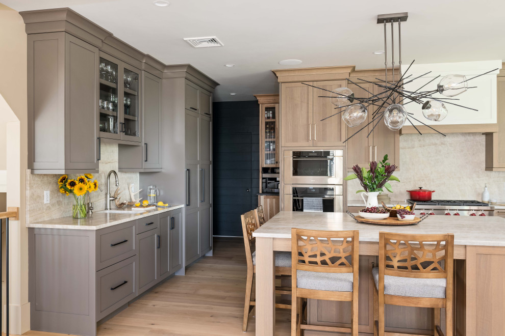 Kitchen - transitional kitchen idea