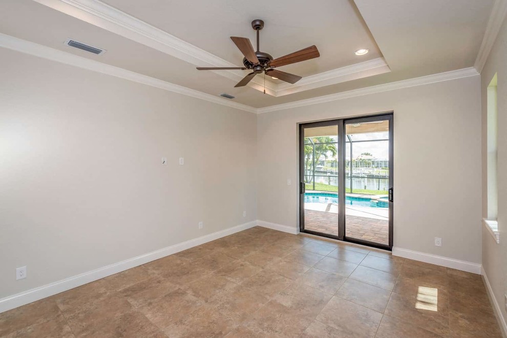 Home design - transitional home design idea in Miami