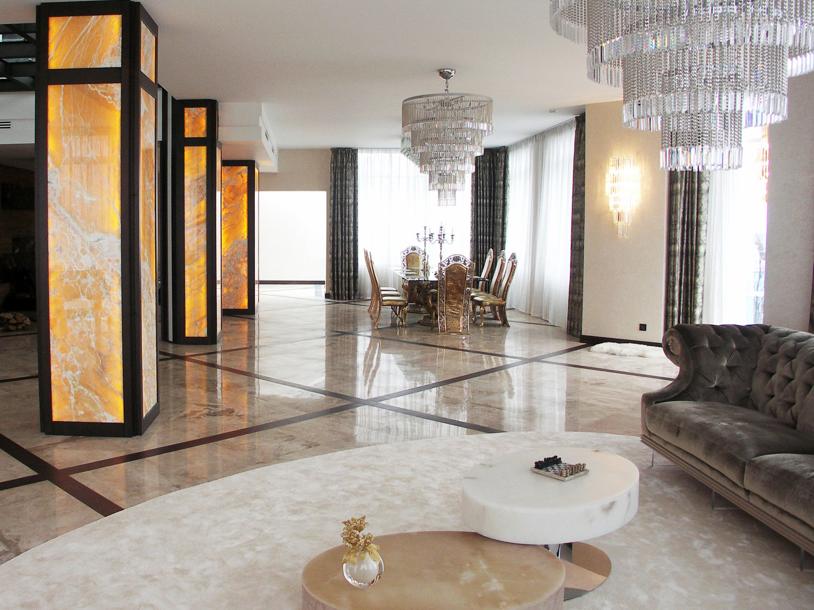 Очень большая квартира в Санкт-Петербурге