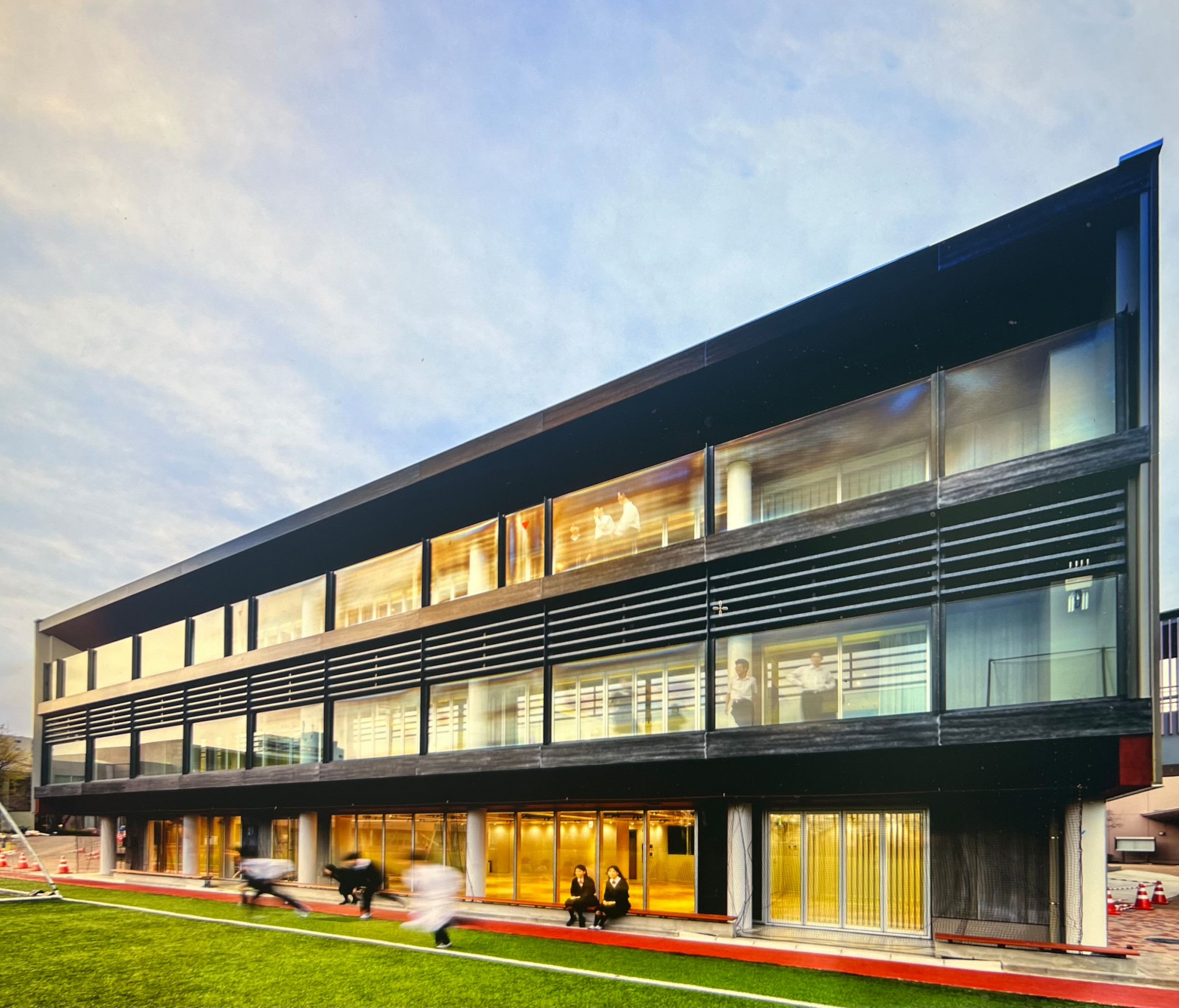 早稲田実業学校　125号館
