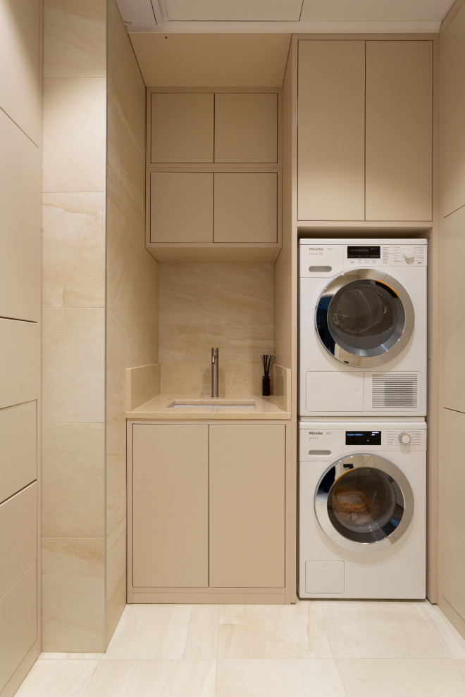 Inspiration for a contemporary laundry room in Moscow.