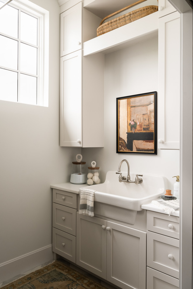 Laundry room - transitional laundry room idea
