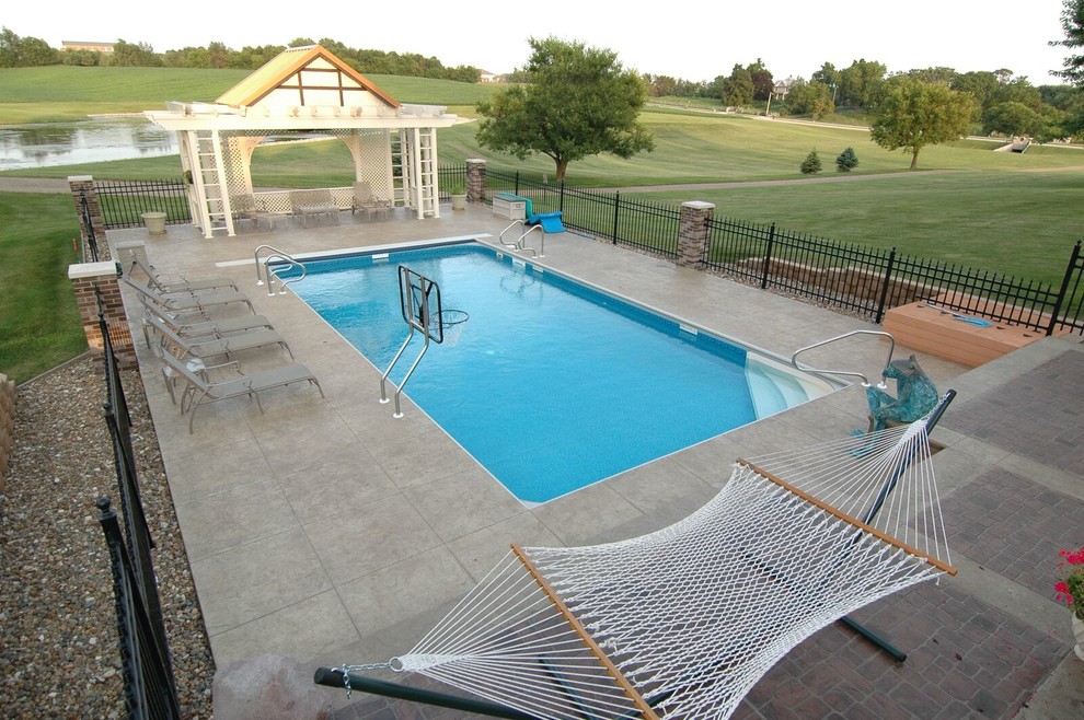 Example of a transitional pool design in Cedar Rapids
