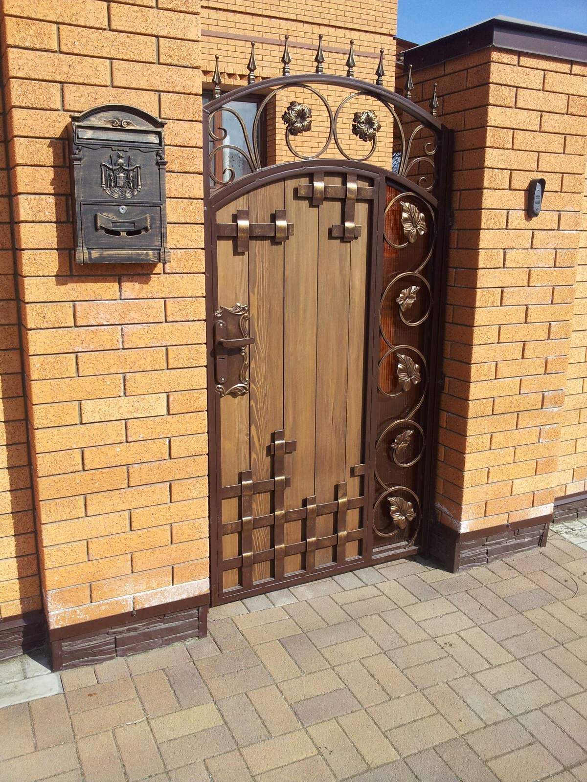Кованые ворота