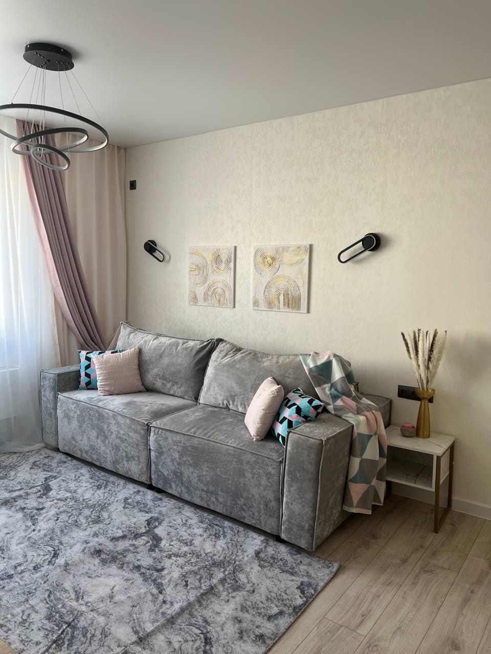 Квартира студия 37кв.м.