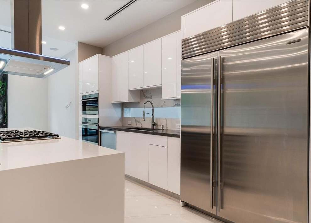 MInimalist and Modern Kitchen Remodel in Los Angeles CA Kitchen