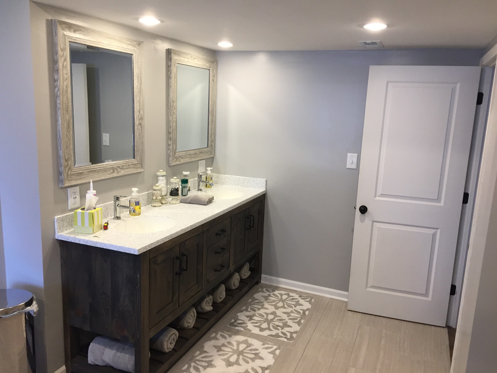 Home design - rustic home design idea in Indianapolis
