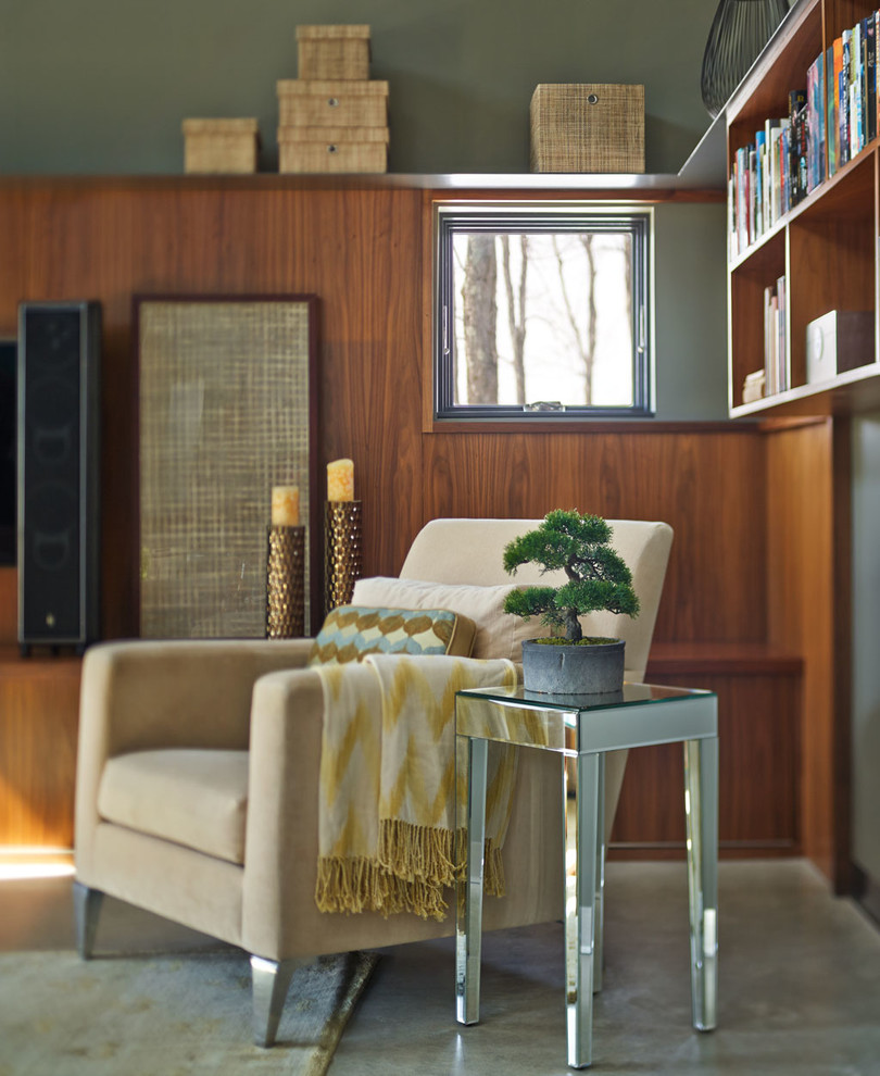 Inspiration for a contemporary living room in Burlington.