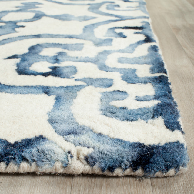 Safavieh Dip Dye Collection DDY711 Rug, Ivory/Navy, 7' Square