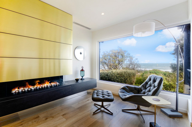 Carrum contemporary-living-room