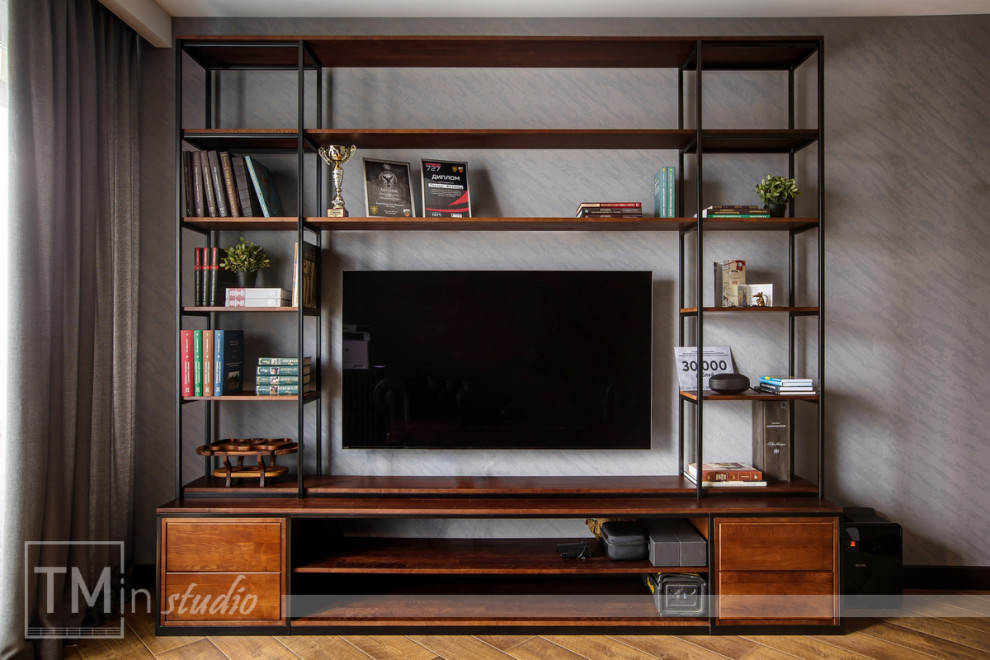 В серьезных тонах