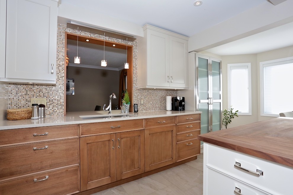 Inspiration for a transitional kitchen remodel in Ottawa