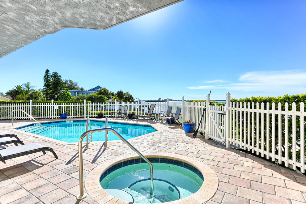 This is an example of a small transitional pool in Tampa.