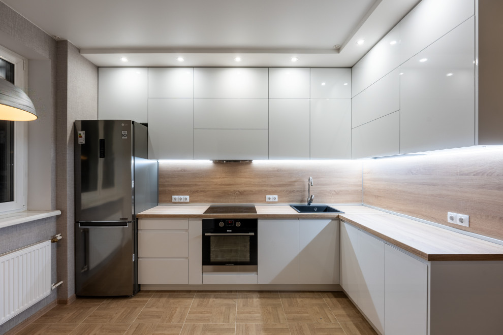 Кухня с интегрированными ручками