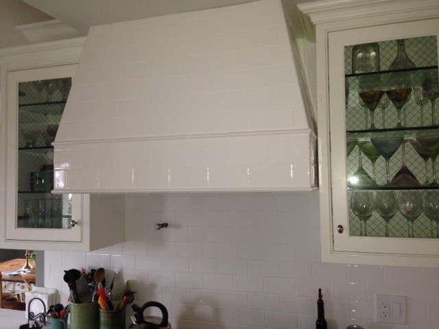 Kitchen - transitional kitchen idea in New York