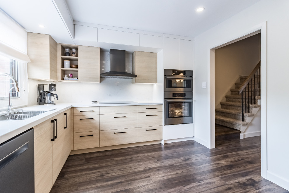 European modern kitchen Modern Kitchen Toronto by Vermont