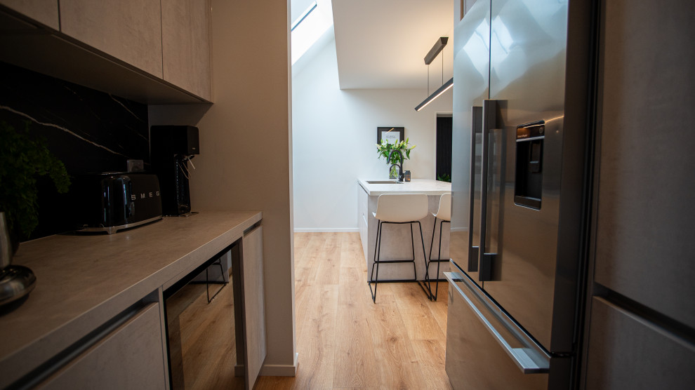 Oak and Drama Kitchen Renovation