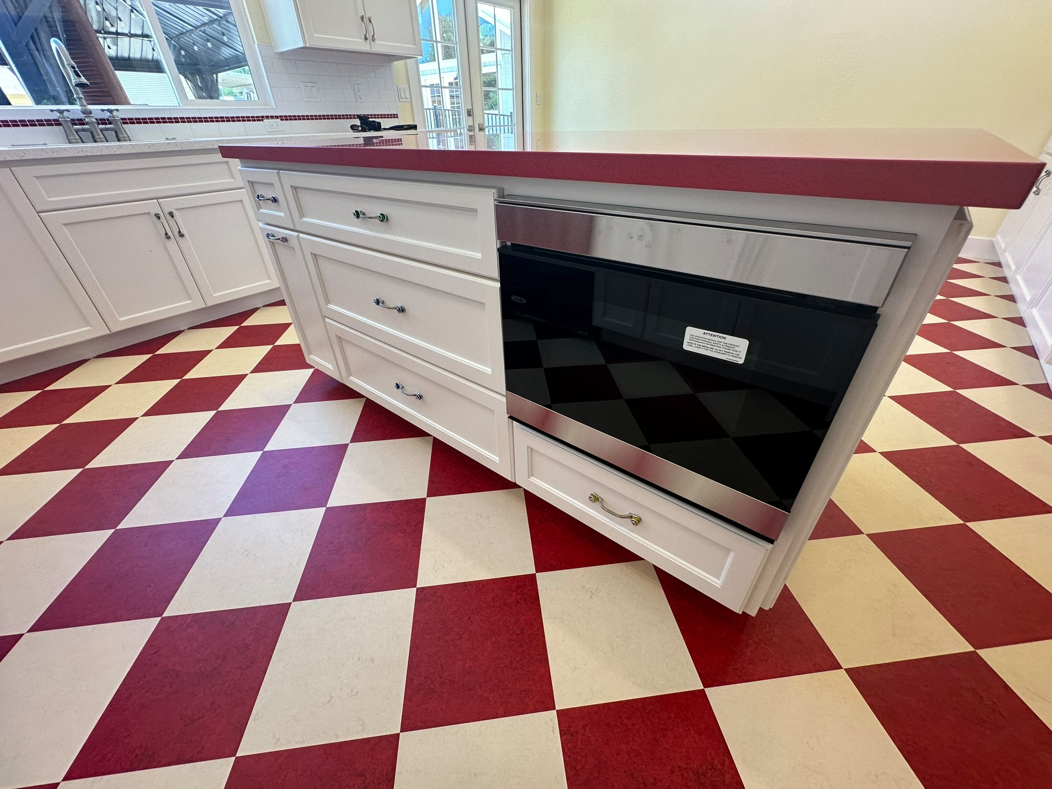 Dadek Kitchen & Laundry Room