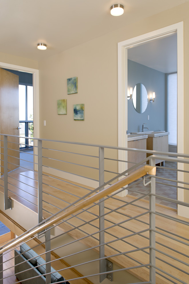 This is an example of a contemporary hallway in Seattle.