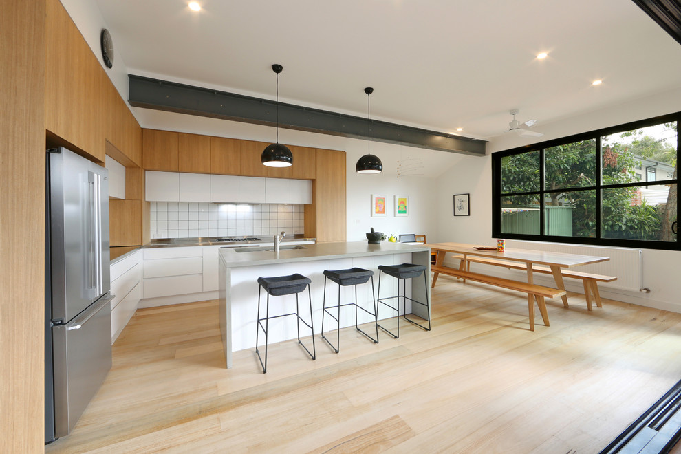 Design ideas for an industrial kitchen in Melbourne.