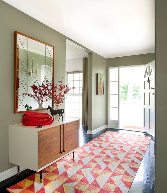 Vintage Vernacular transitional-entry