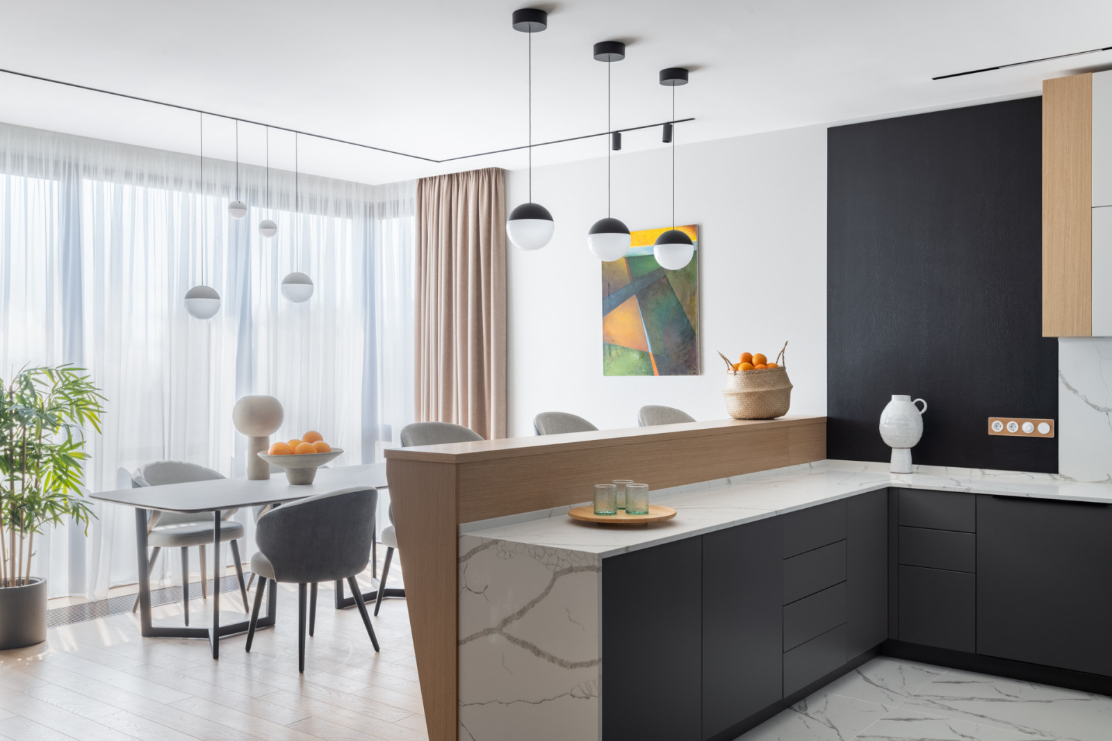 Просторная и современная квартира в ЖК Монодом для семьи с тремя детьми