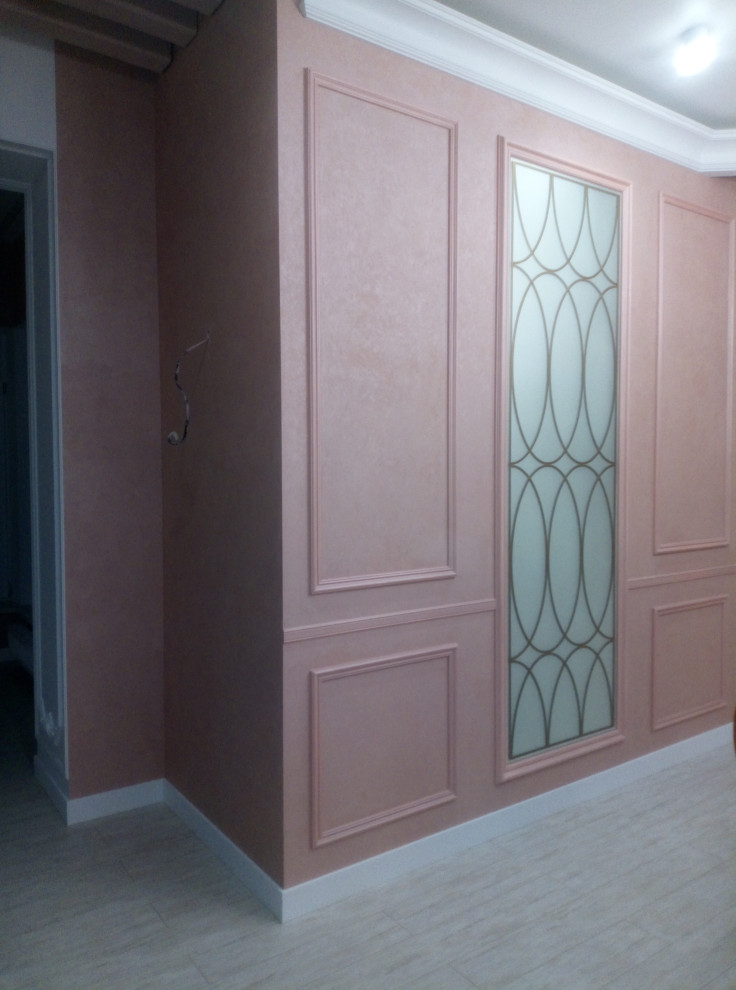 Кухня и гостиная с витринами