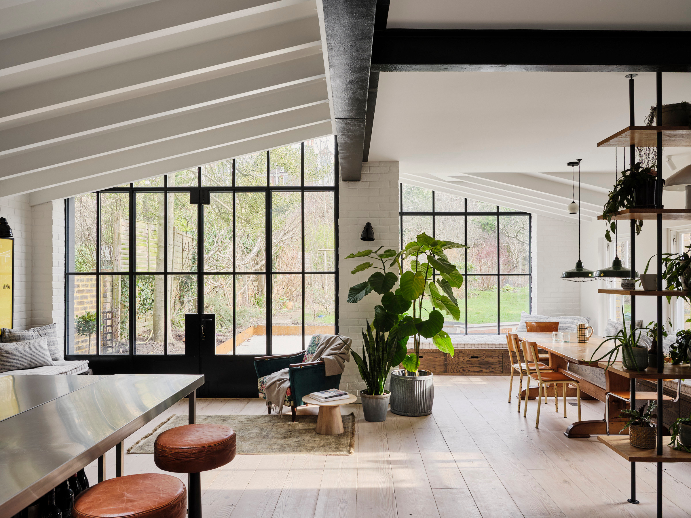 Creative Ways to Make a Feature of Structural Beams | Houzz IE