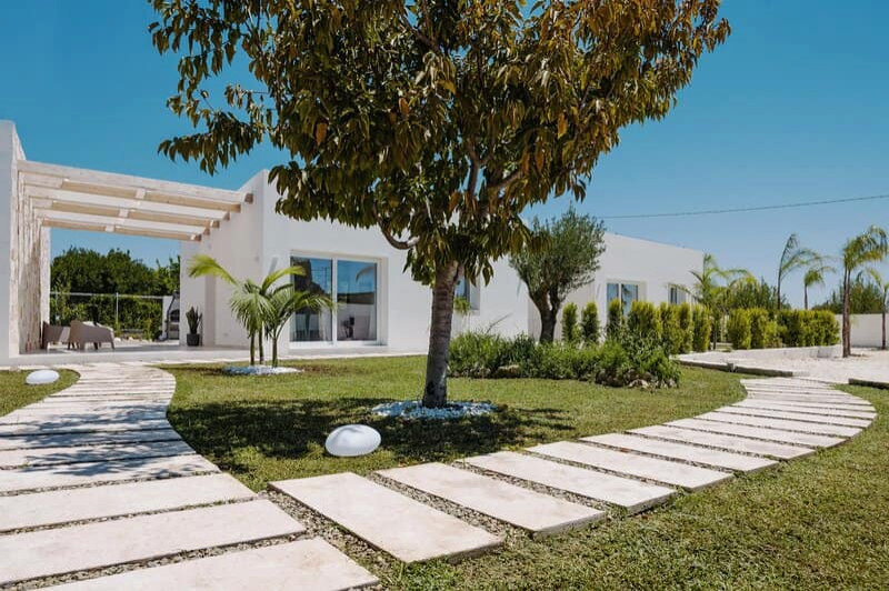 Exterior home idea in Other