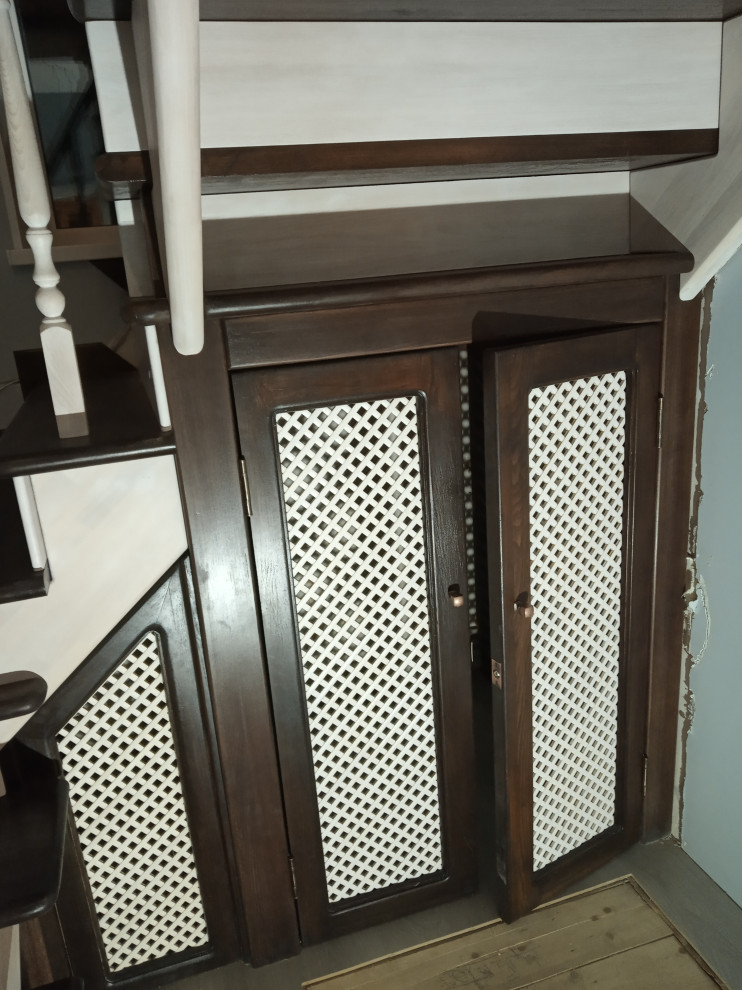 Лестница трехмаршевая из бука