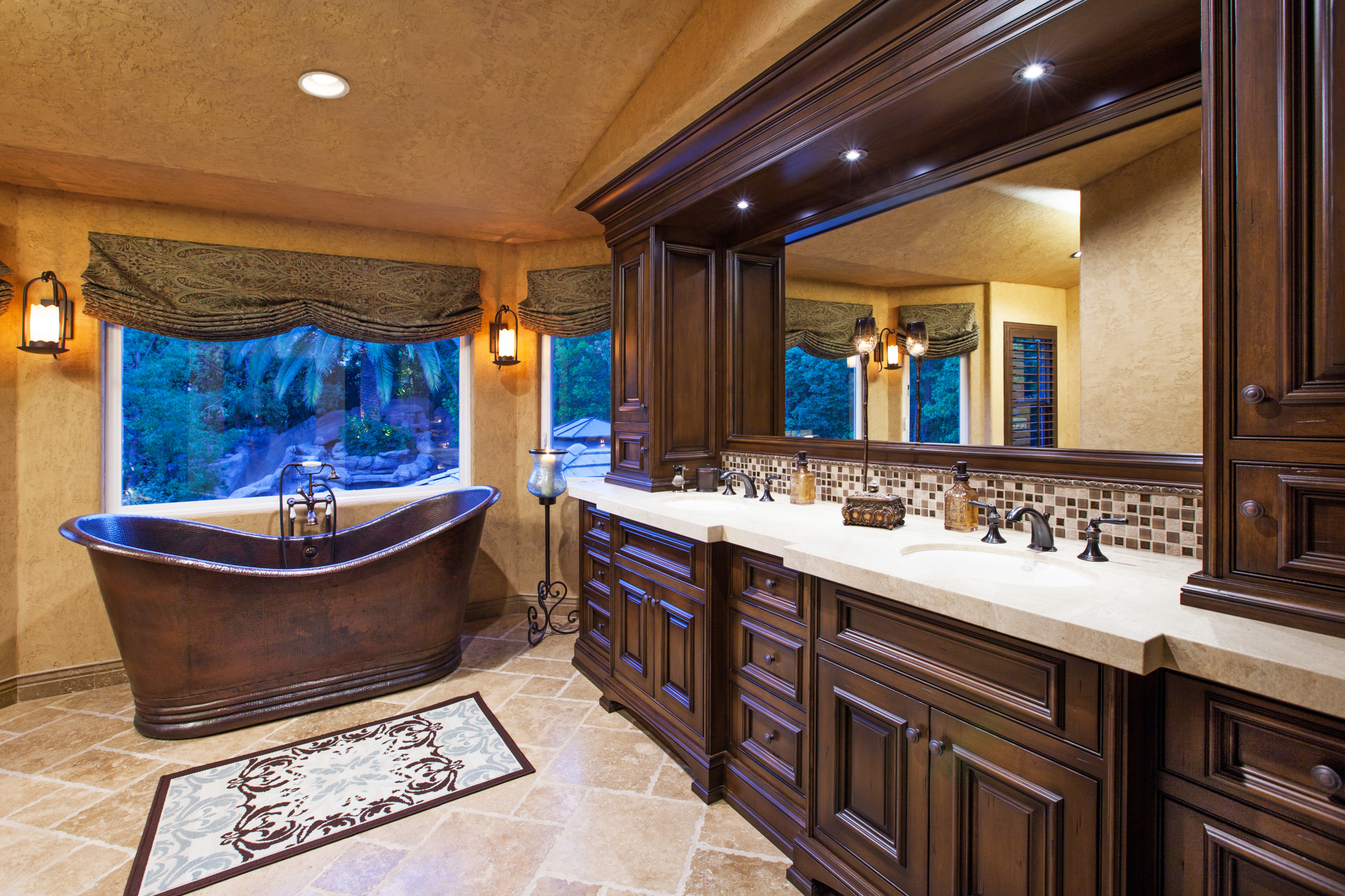 Corona Residence